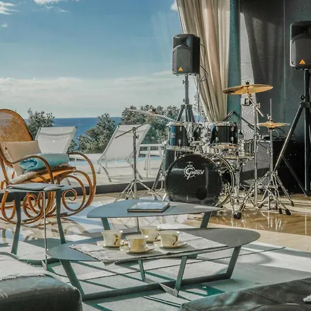 Exclusive Beachfront With Majestic Sea Views, 1001 Villa