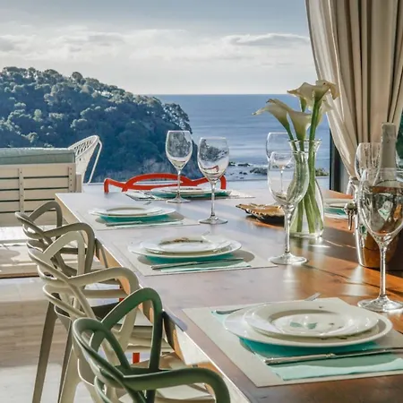 Exclusive Beachfront With Majestic Sea Views, 1001