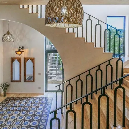 Exclusive Beachfront With Majestic Sea Views, 1001 Villa