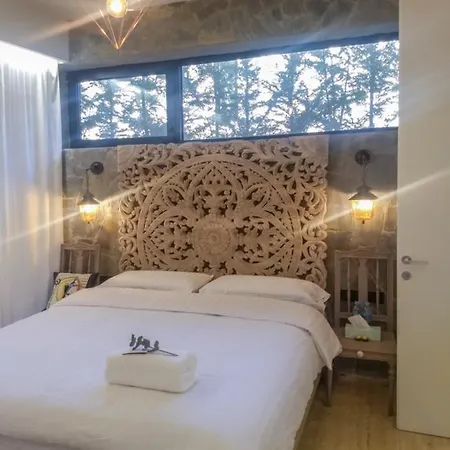 Villa Exclusive Beachfront With Majestic Sea Views, 1001