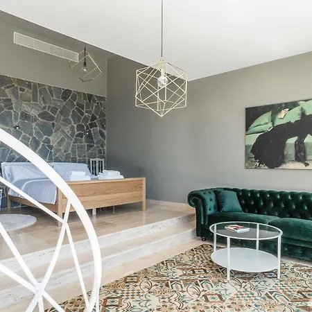 Villa Exclusive Beachfront With Majestic Sea Views, 1001 Lloret de Mar